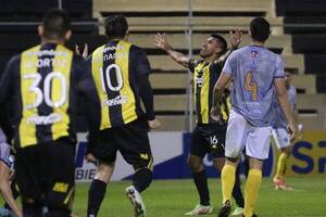 Crónica / Apenaite, el "Indio" clasificó en la Copa Paraguay