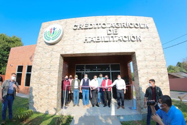 El Crédito Agrícola de Habilitación (CAH) inauguró mejoras edilicias - El Independiente