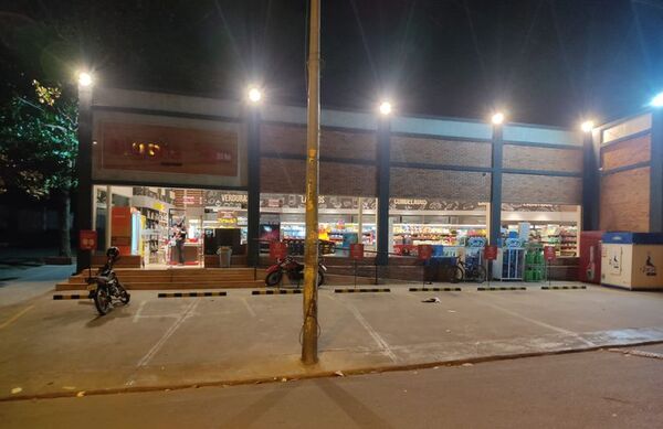 Ladrones asaltan dos tiendas de la cadena Biggie en Asunción  - Policiales - ABC Color