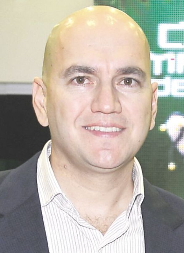 Graves contradicciones de fiscal Lezcano en la investigación a presuntos narcos - Política - ABC Color