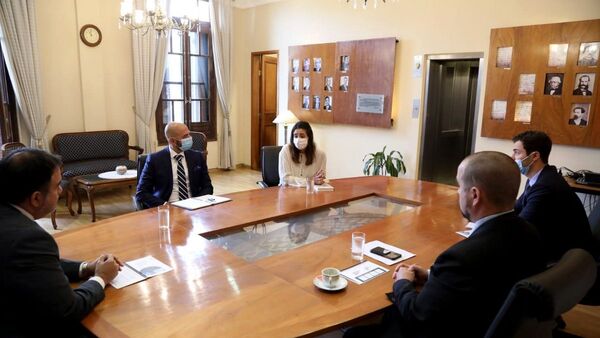 Banco japonés ofrece dinero para saneamiento y movilidad