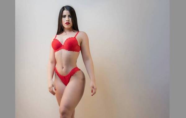 Crónica / “¿Sos modelo?”, la pregunta que persigue a esta cuerona