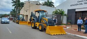 Exhiben maquinarias recientemente adquiridas » San Lorenzo PY