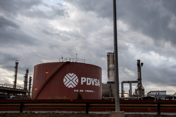 La producción petrolera venezolana cae casi 100.000 barriles en julio, dice la OPEP - MarketData
