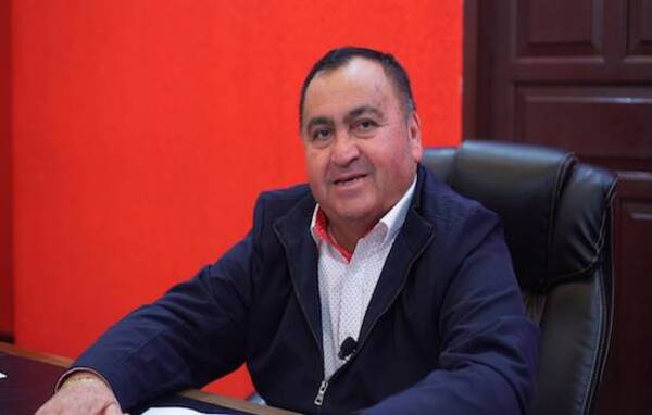 Exgobernador cayó con camioneta robada y quedó preso