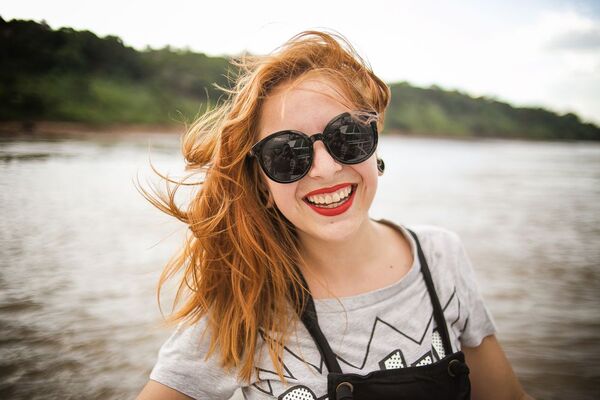 Anteojos de sol: ¿por qué es importante usarlos?