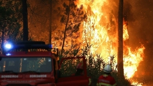 El calor y la sequía avivan los incendios y Europa envía ayuda a Francia - .::Agencia IP::.
