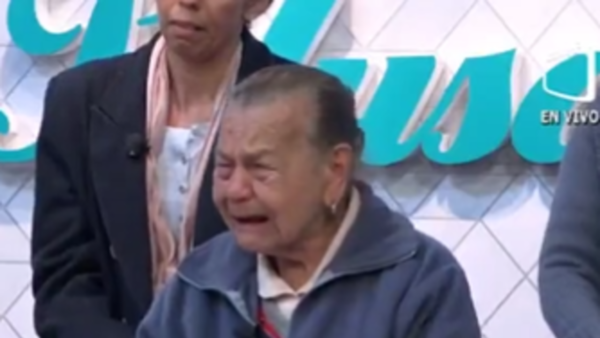Intentaron desalojar a abuela, pero vecinos se opusieron