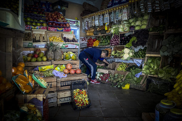 Argentina sube la tasa de referencia a 69,5 % ante la aceleración de la inflación - MarketData