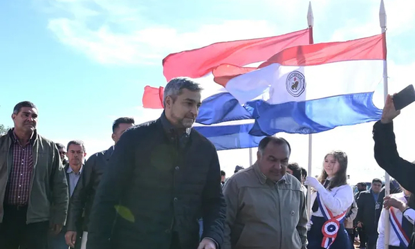 Mario Abdo Benítez y Basilio Bachi Núñez elevan el nivel de la interna colorada con un desafió a moquete - OviedoPress