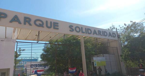 La Nación / Reubicación de familias de la Chacarita afectará movimiento turístico en el barrio San Jerónimo, aseguran