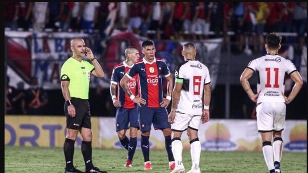 Éber Aquino es el elegido para el clásico del domingo