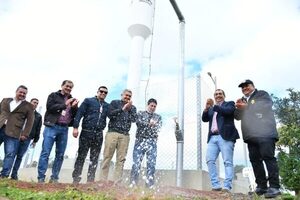 Habilitan sistemas de agua potable e inician asfaltado en Juan León Mallorquín - La Clave