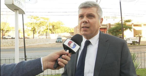 Jueza autoriza viaje a España a docente imputada por supuesto abuso en colegio privado