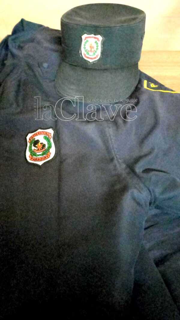Además de la motopatrulla, robaron chaleco antibalas, campera y quepis de la Policía - La Clave