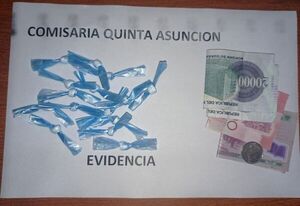 Capturan a dos personas por presunto microtráfico en la Chacarita  - Nacionales - ABC Color