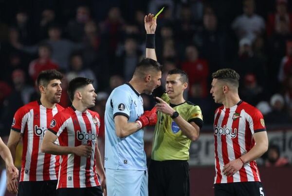 Estudiantes y Jorge Morel caen eliminados de forma cruel