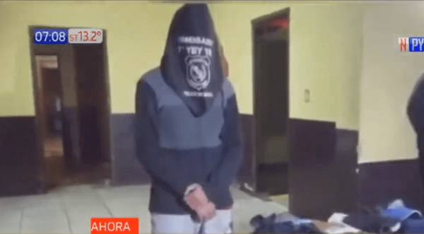 Policía capturo a asaltante tras persecución y disparos en Yby Yaú | Noticias Paraguay