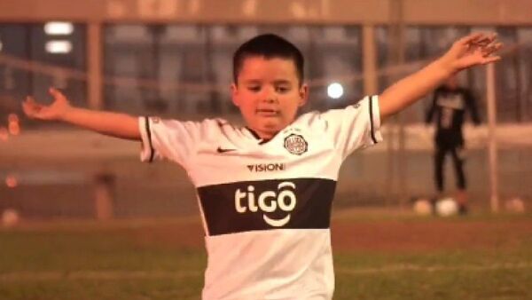 Mini hincha viral de Olimpia y un día feliz en el club de sus amores