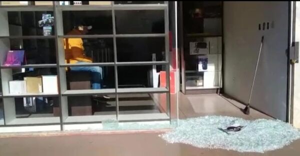 Hurto en una tienda céntrica genera inmensos perjuicios - Radio Imperio