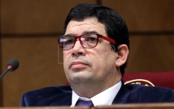 Velázquez renunciará a su cargo y a su precandidatura tras ser declarado significativamente corrupto - ADN Digital