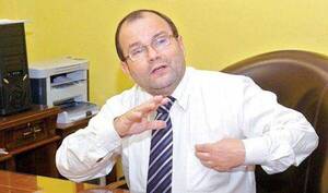 Óscar Latorre sentenció: Abdo somete a paraguayos con una gestión "vergonzosa, ineficiente, insensible y corrupta"