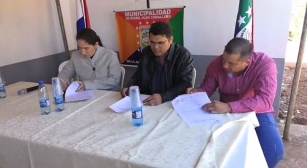 Municipalidad y Afaproca firman un nuevo convenio - Radio Imperio