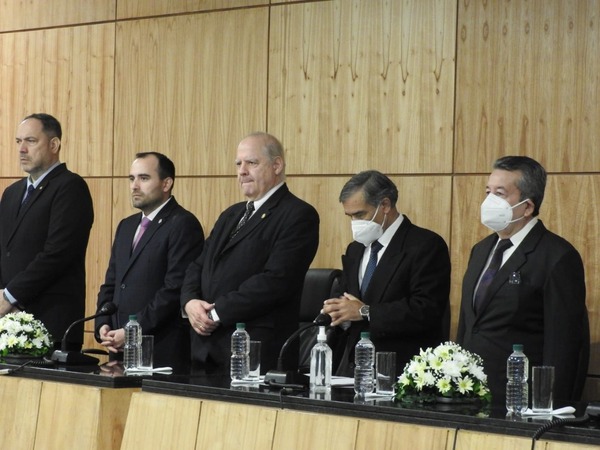 Los ministros Ramírez Candia y Benítez Riera escucharon inquietudes y quejas en jornada de gobierno en Villarrica - PDS RADIO