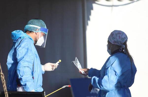 En Central registran 342 nuevos casos de COVID y más 1.000 a nivel país | 1000 Noticias