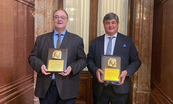 Senado argentino reconoce a “Tiki” y Roberto González Vaesken