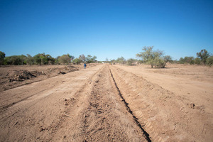 Realizan apertura de caminos y limpieza del nuevo barrio de Santa Teresita