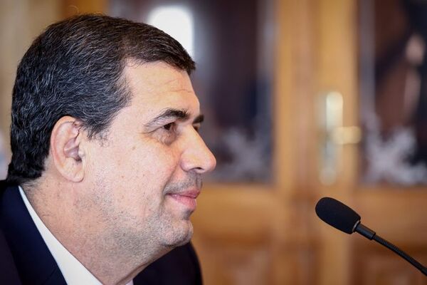 Ante renuncia de Hugo Velázquez, ¿quién será el nuevo Vicepresidente? - Política - ABC Color