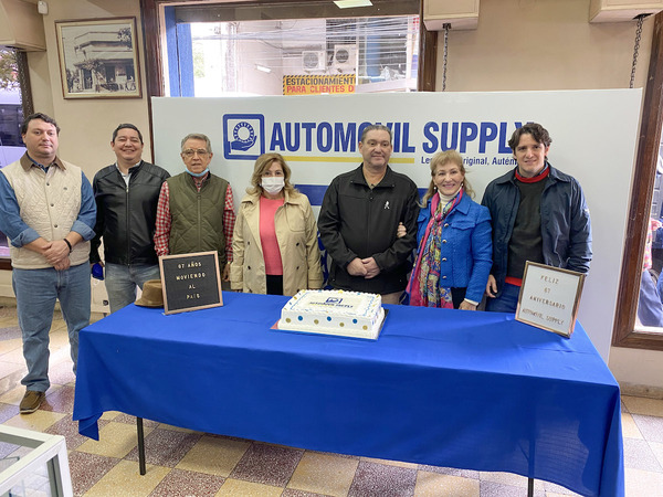 Automóvil Supply cumple 67 años moviendo al país