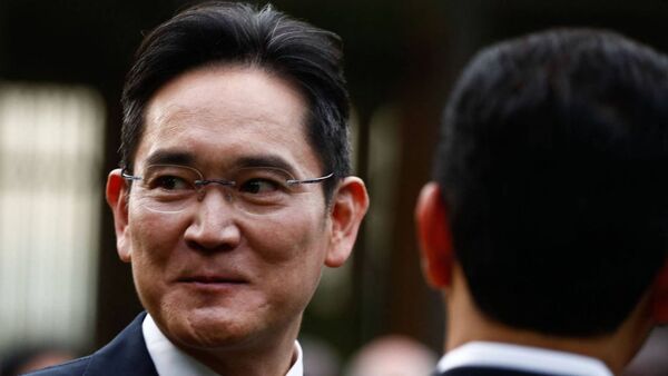 El líder de Samsung recibe el indulto del Gobierno y recupera sus derechos | Tecnología | 5Días
