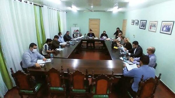 Concejales de Caaguazú defienden a abusadores de niños y chicanean en proceso judiciales - Política - ABC Color