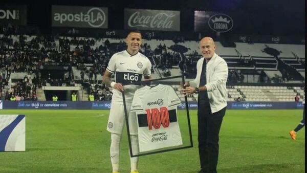 Dinamo de Ucrania pidió a FIFA que levante la sanción a Olimpia