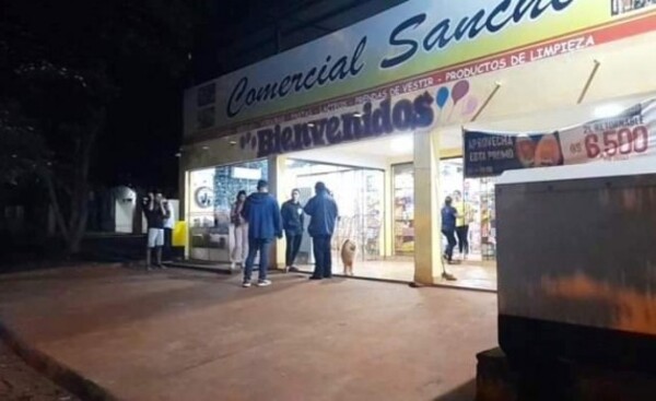 Roban G. 10 millones y celulares en asalto a un comercio