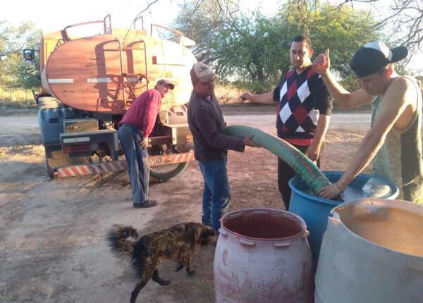 MOPC distribuyó 120.000 litros de agua potable a comunidades chaqueñas