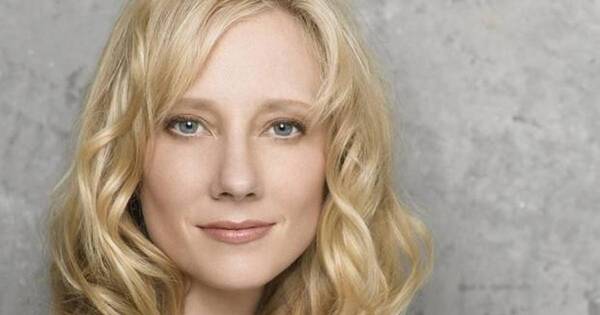 La Nación / Fallece a los 53 años, Anne Heche, actriz de “Siete días y siete noches” y “Volcano”