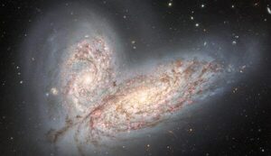 Captan la imagen de la colisión de dos galaxias