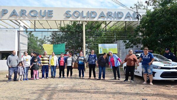 Vecinos dicen que “Nenecho” y Federico Mora quieren destruir el parque Solidaridad - Nacionales - ABC Color