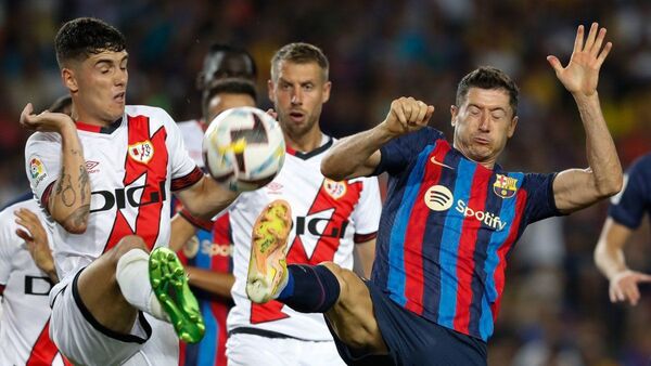 Barcelona debuta con un empate en el Camp Nou