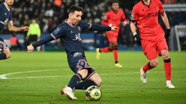 PSG apabulló al Montpellier en el inicio del torneo