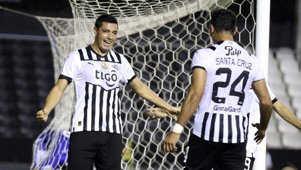 Libertad termina arrollando a Sol de América y se acerca a Cerro Porteño