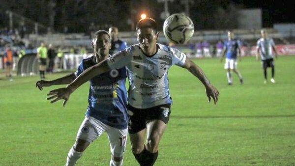 Guaireña festeja sobre el final en Villarrica