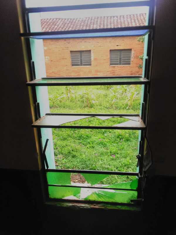 Delincuentes dejan sin equipos a una iglesia de Arroyo Pora