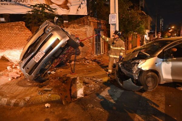 Asunción: brutal choque deja varios heridos - Nacionales - ABC Color