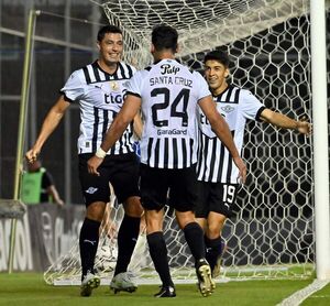 Libertad 4-Sol de América 1: Sello mundialista - Fútbol - ABC Color