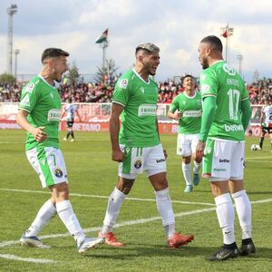 Goles de Luis Riveros, Raúl Bobadilla y Sergio Bareiro - Fútbol - ABC Color