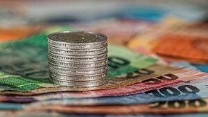Inflación en Argentina: se necesita trabajar un mes para comprar un smartphone | Internacionales | 5Días